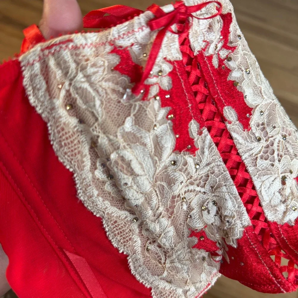 Victorias Secret‎ Very Sexy Red Lace Rhinestone Waist Cincher Corset Belt XS/S